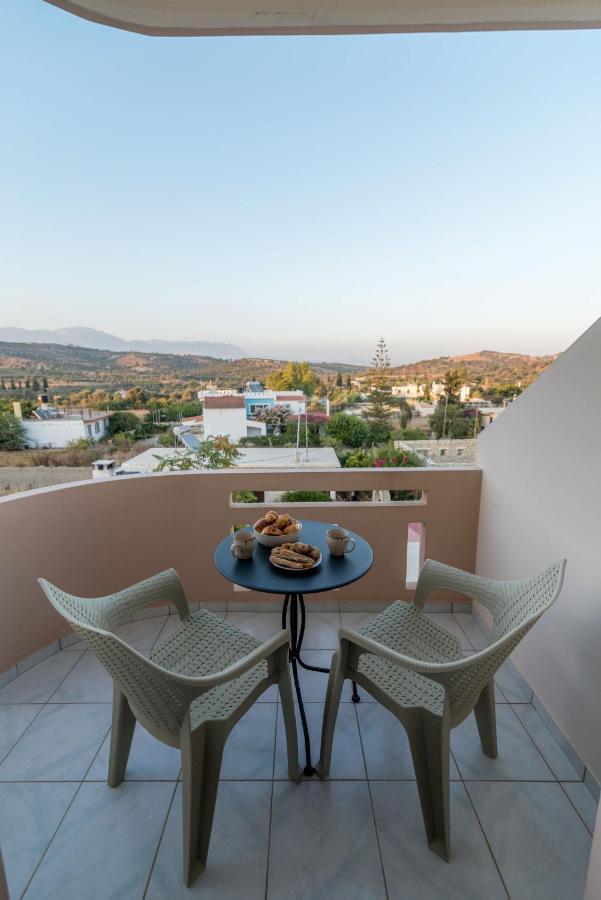 Filia Apartments Пицидия Экстерьер фото